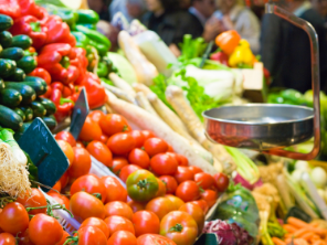 Traditional green grocer&#039;s display