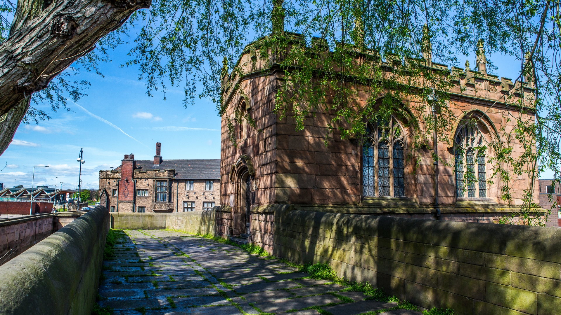 External view of the Our Lady on the Bridge chapel on Bridge Street.