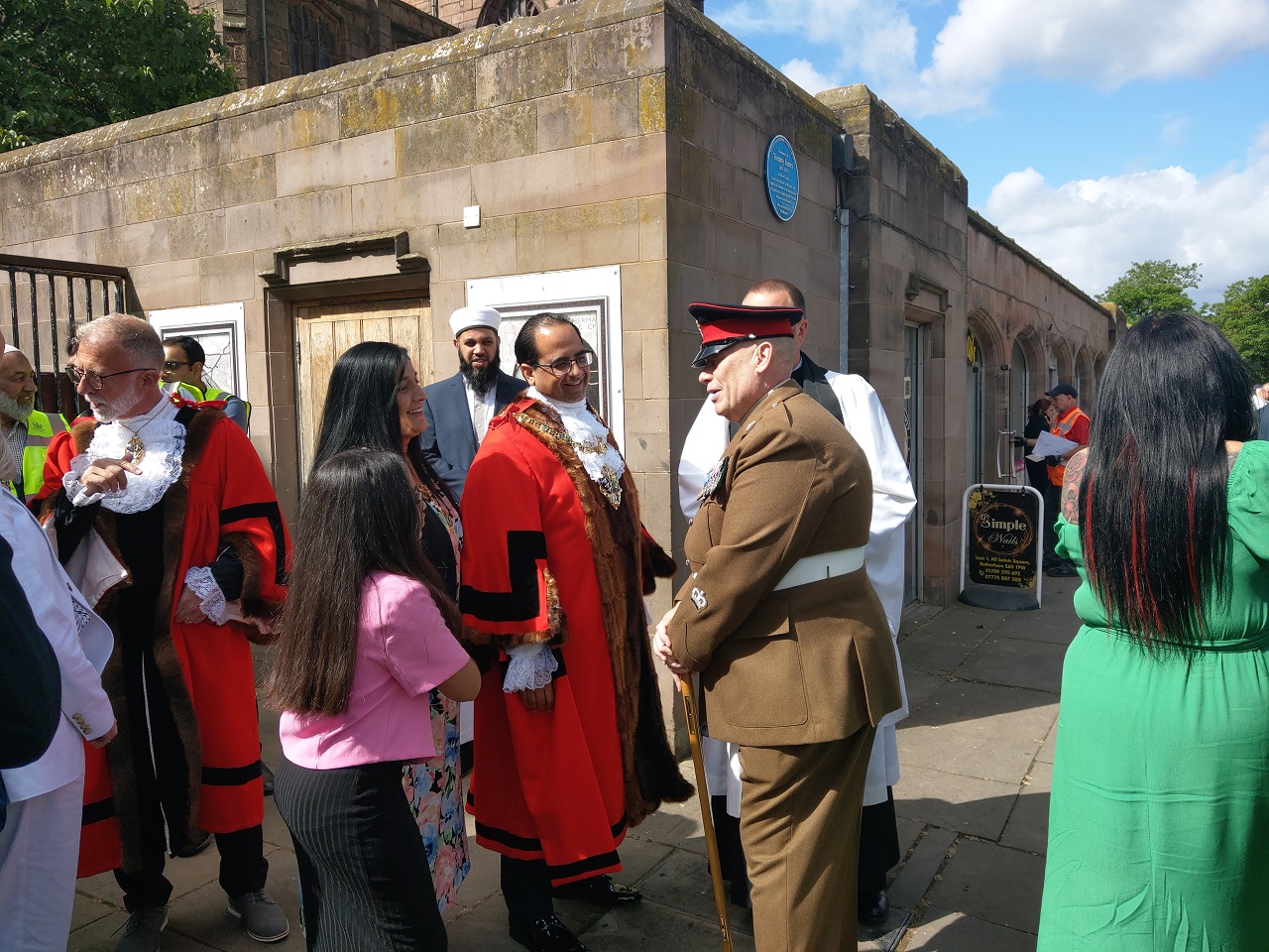 The Mayor meeting an army veteran