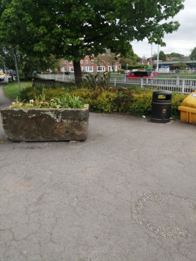 Bawtry Road  Planters