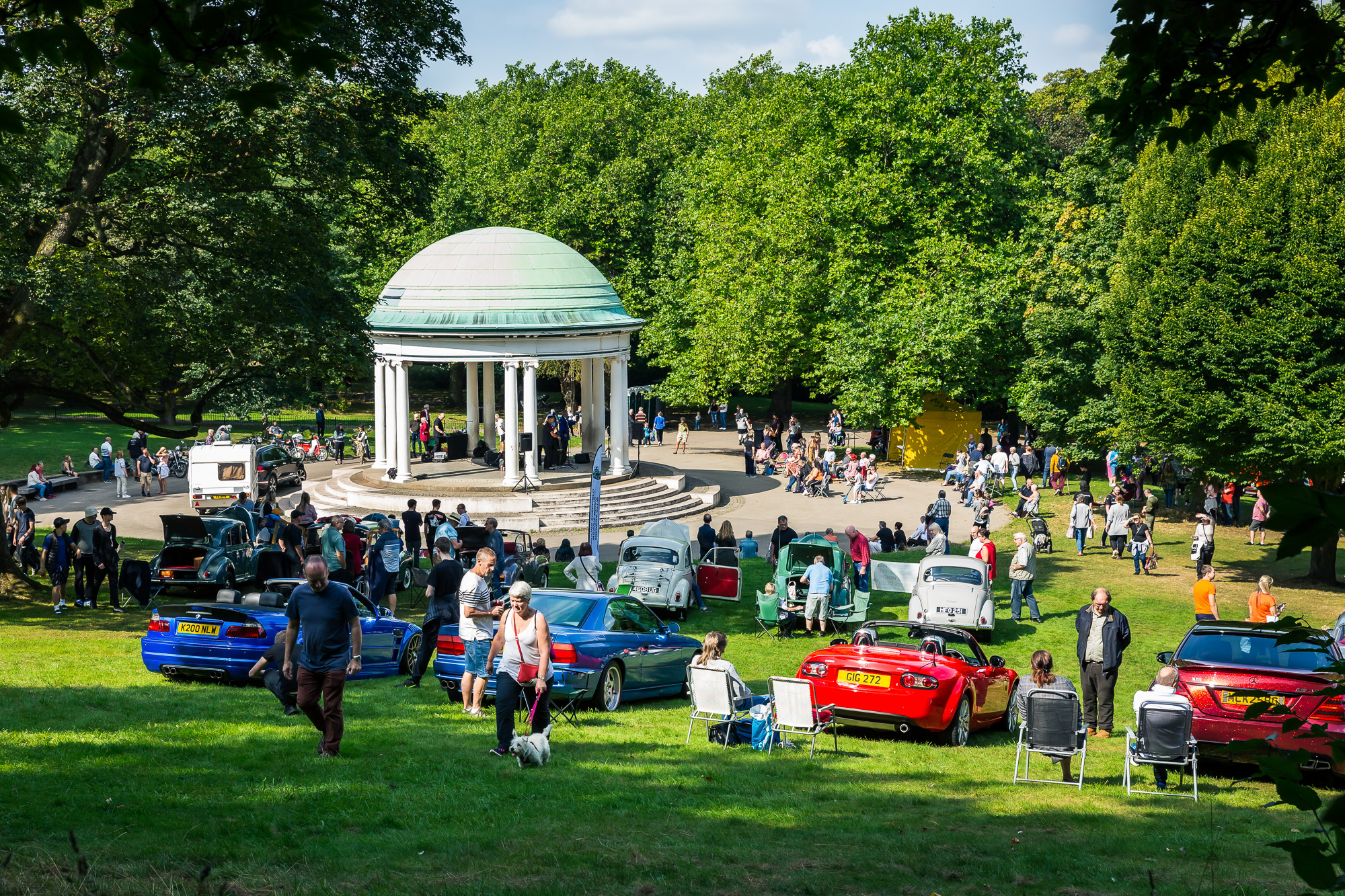 Vintage car rally, next to the bandstand
