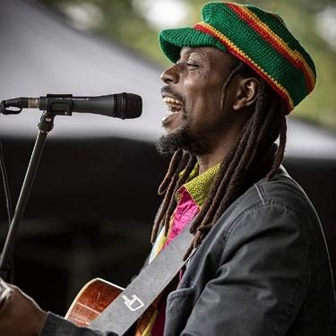 Sinini ngwenya performing on stage