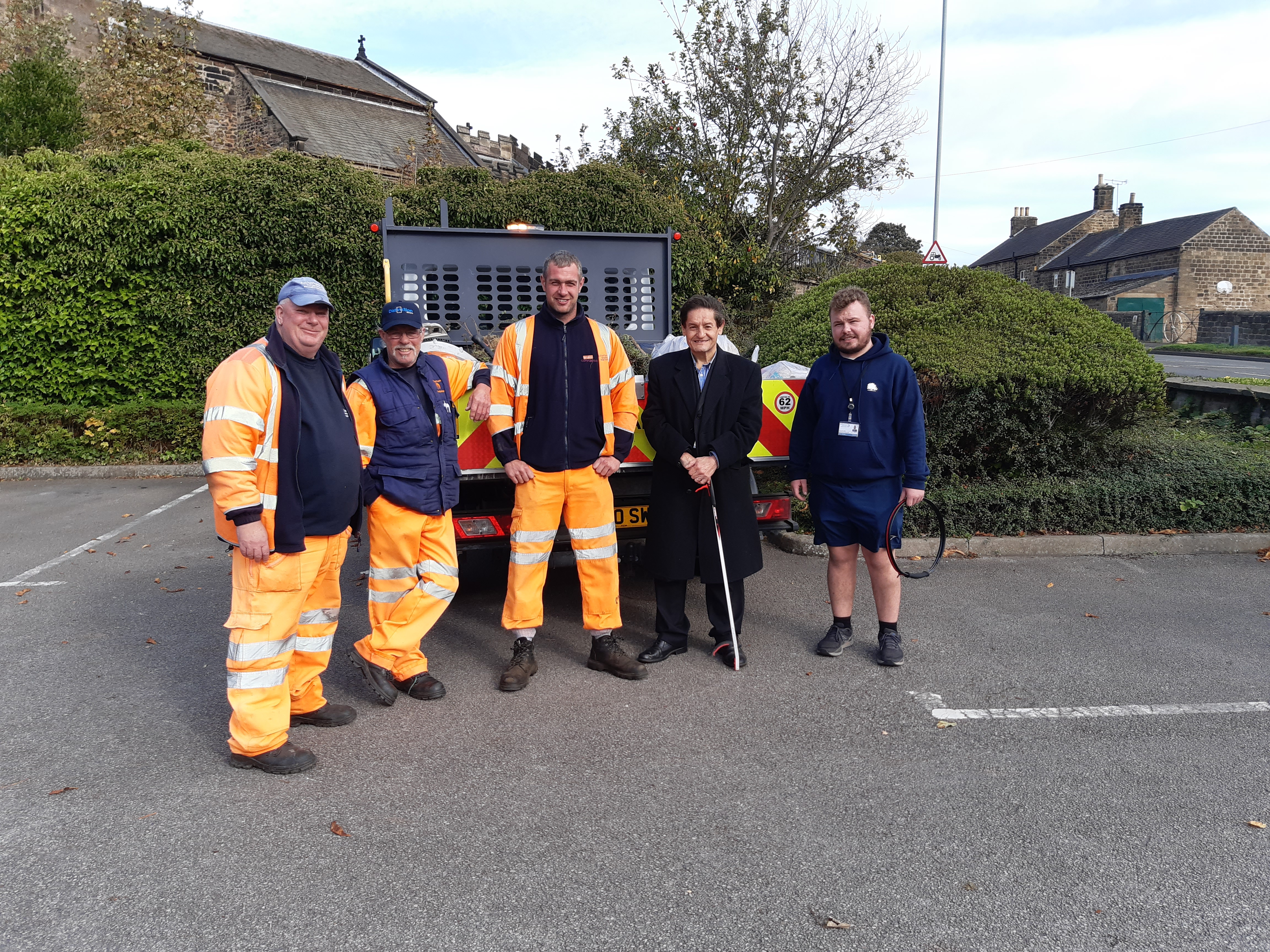 Street Scence team, with Councillors Reynolds and Mills