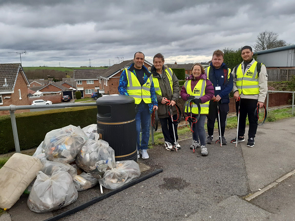 •	Litter pick with St Francis Church