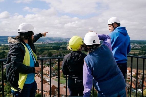 Visitors at the top of Keppel&#039;s column