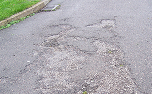 Image of  deteriorated road surface
